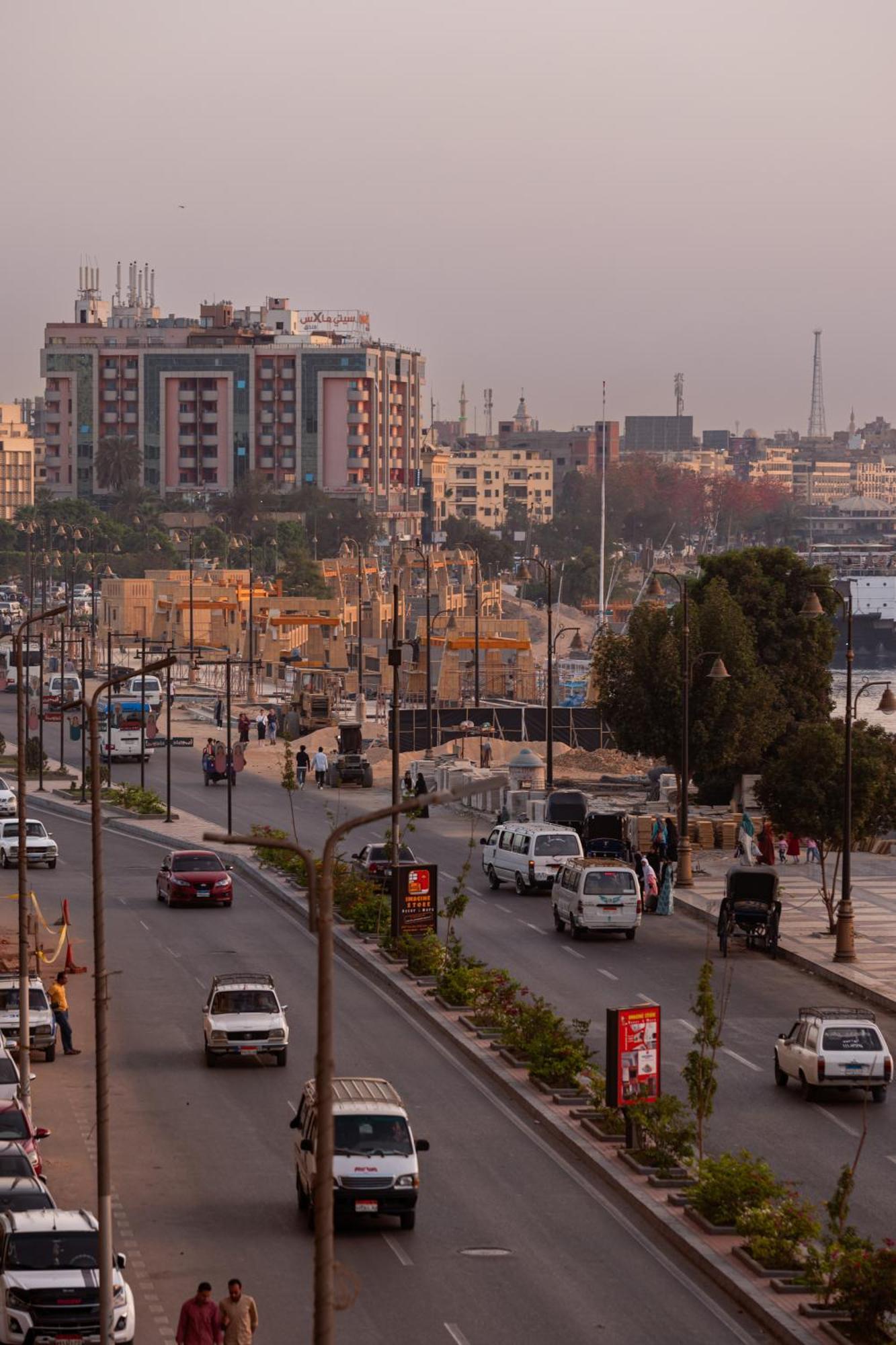 Apartment Relaxation, Fresh Air, And A Direct View Of The Nile *