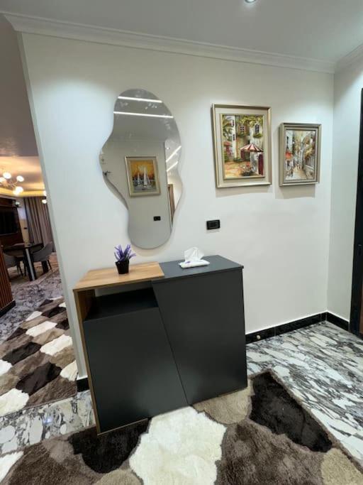 Relaxation, Fresh Air, And A Direct View Of The Nile Apartment *